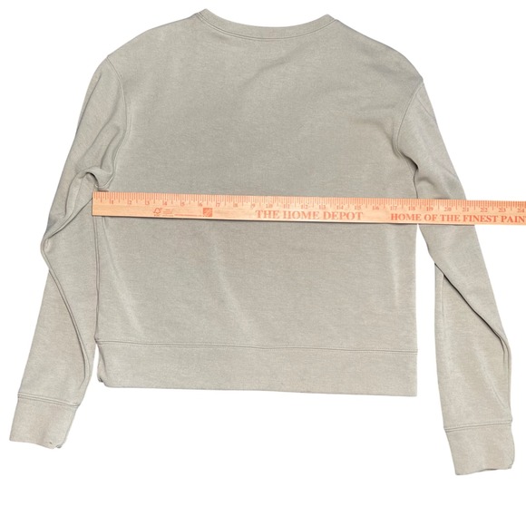 Reel Life Women Light Green Cropped Crewneck Sweatshirt V-Stitch Pullover Size M - Picture 4 of 5